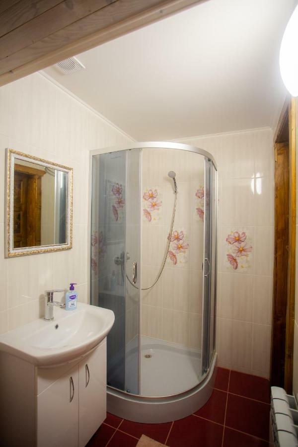 Сервус Guest Hotel ยาเรมชา ภายนอก รูปภาพ