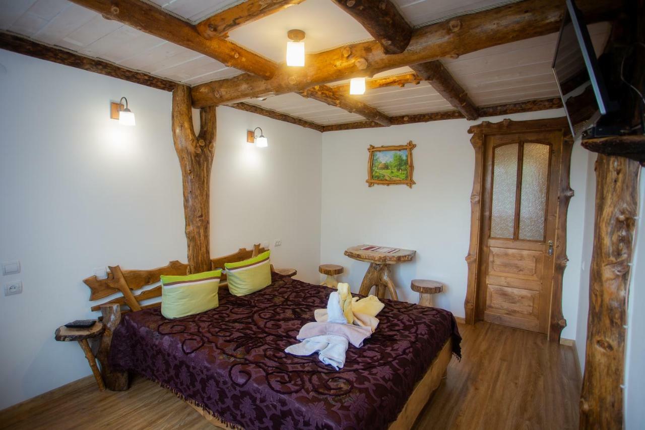 Сервус Guest Hotel ยาเรมชา ภายนอก รูปภาพ
